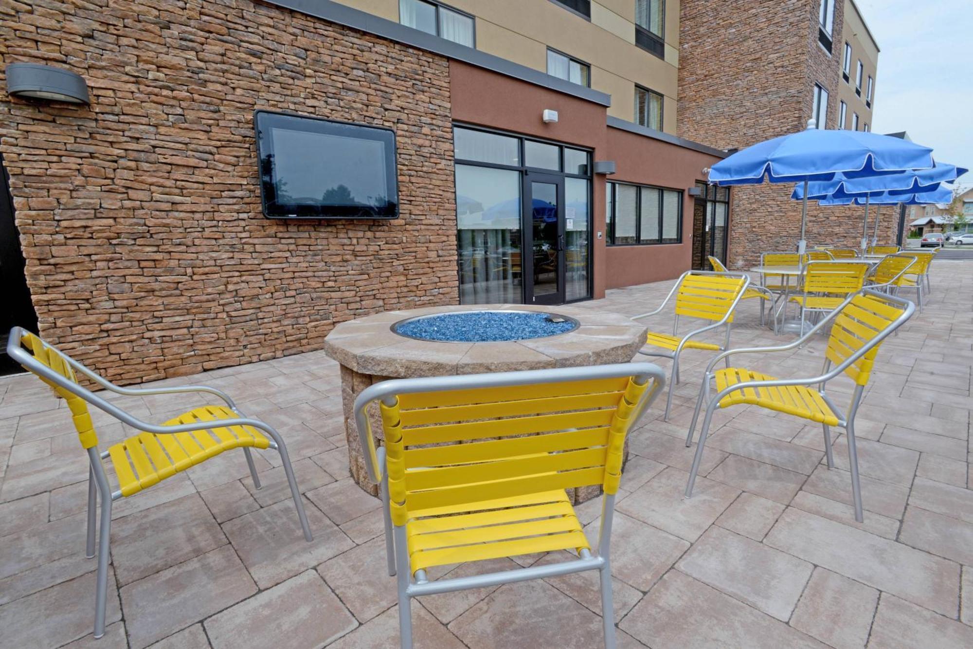 Fairfield Inn & Suites By Marriott Bowling Green Exterior photo